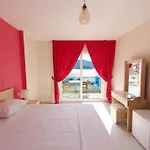 Hotel Defne Lorina
