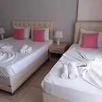 Defne Lorina Hotel