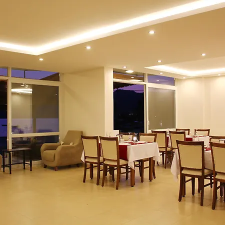 Hotel Defne Lorina 2*