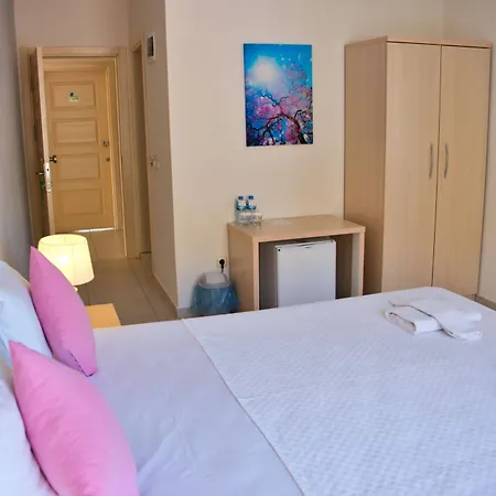 Szálloda Defne Lorina