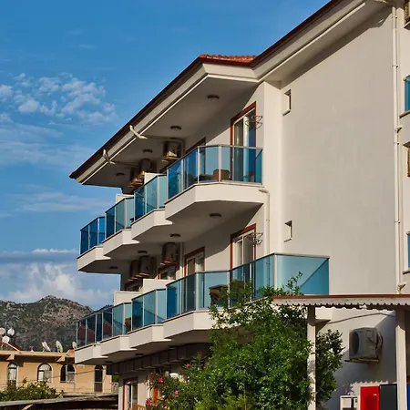 Hotel Defne Lorina 2*