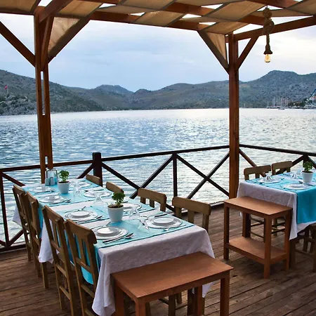 Hotel Defne Lorina 2*