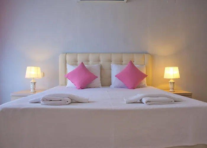 Defne Lorina Otel Marmaris